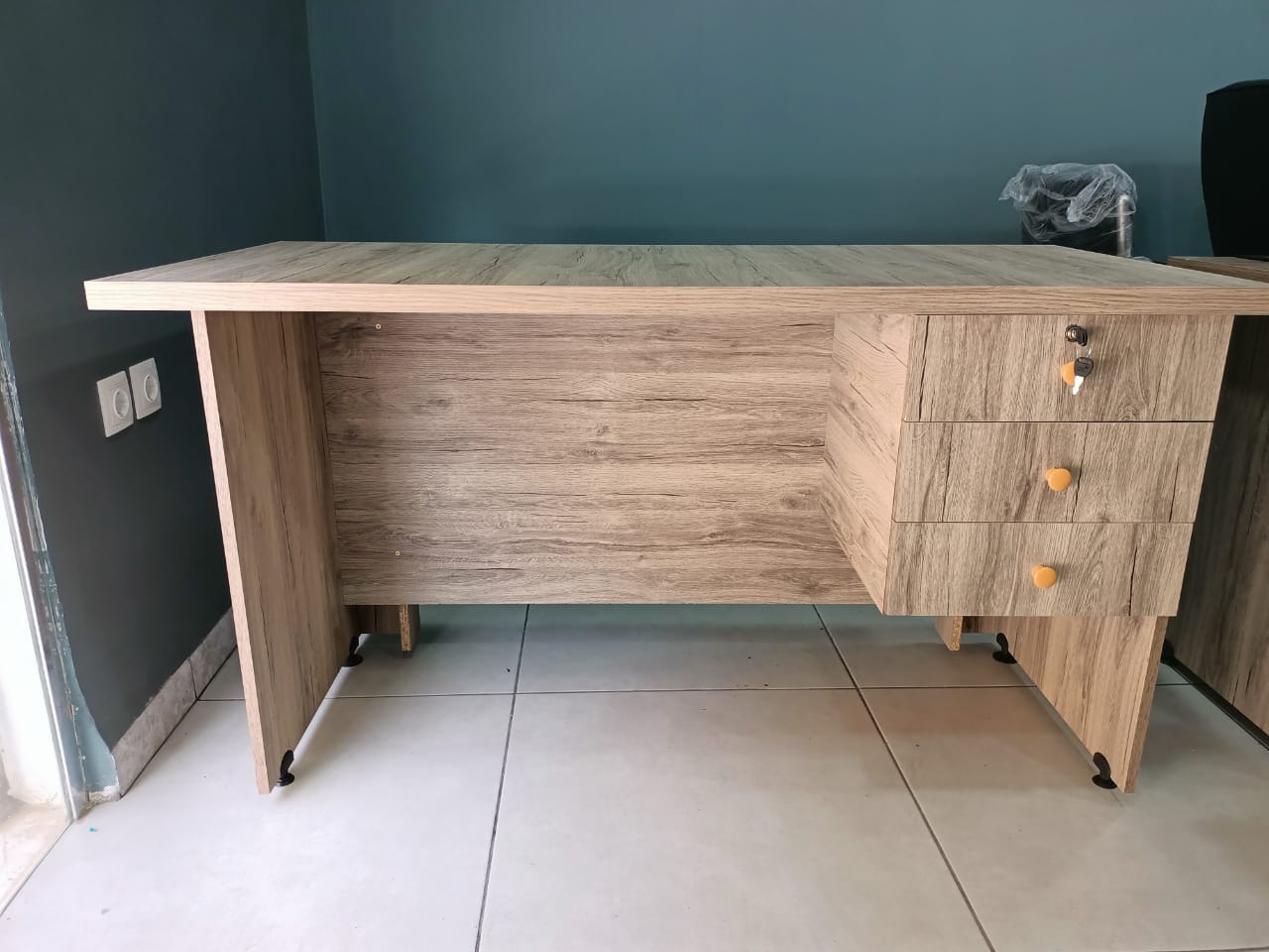 BUREAU MDF SIMPLE 160CM PAR 65CM